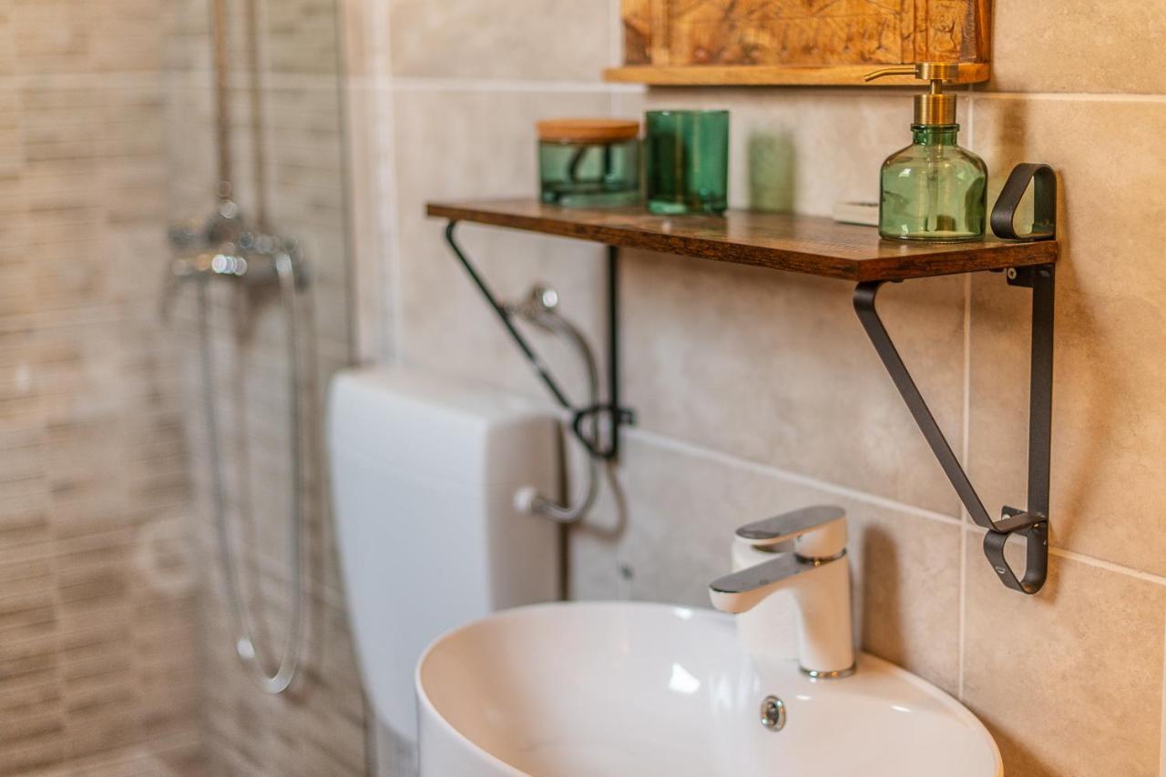 Augusta Apartment Pula Ngoại thất bức ảnh